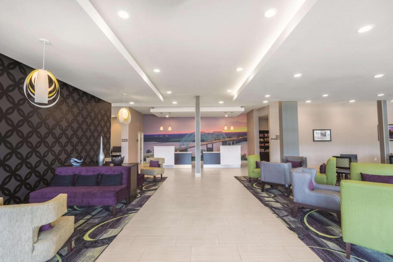 Отель La Quinta By Wyndham Memphis Downtown Экстерьер фото